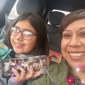 Meet your Posher, Delia